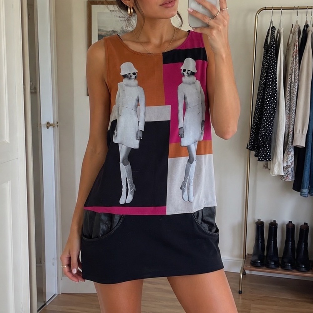 VTG Y2K Mod Graphic Print Mini Dress tunic tank top Sleeveless Faux Leather Trim